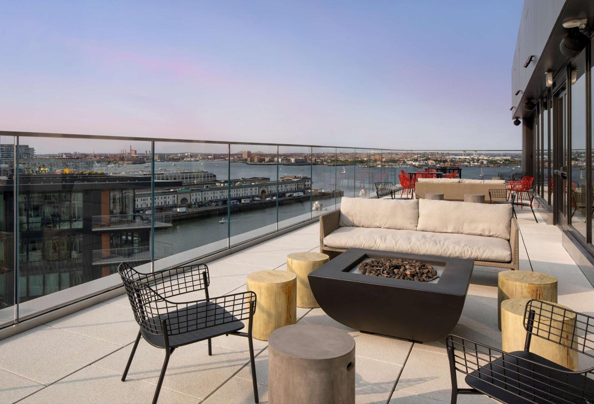 Hyatt Place Boston/Seaport District Zewnętrze zdjęcie